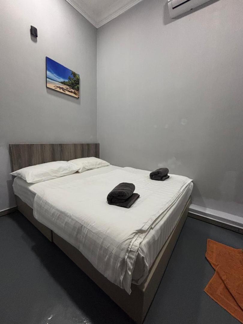 The Room Inn - Pasir Panjang Kampung Kuala Besut Luaran gambar