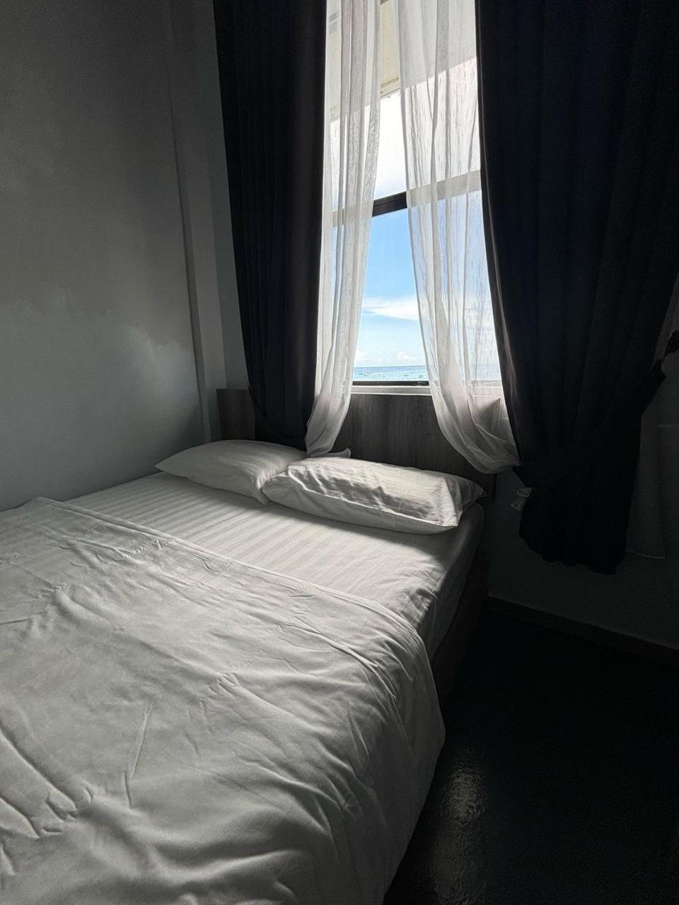 The Room Inn - Pasir Panjang Kampung Kuala Besut Luaran gambar